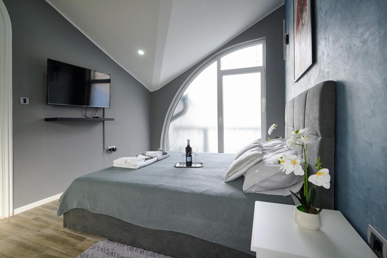 Vanimi Lux Apartmani Kikinda Buitenkant foto