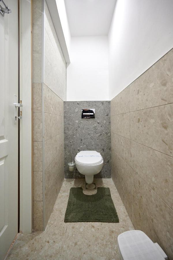 Vanimi Lux Apartmani Kikinda Buitenkant foto